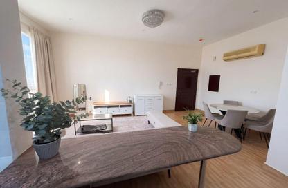 Apartment - 2 Bedrooms - 3 Bathrooms for sale in Janabiya - Northern Governorate