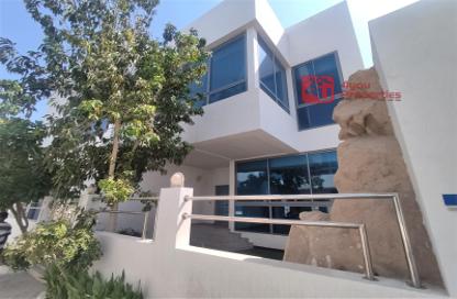 Villa - 5 - 5 for rent in Zinj - Manama - Capital Governorate
