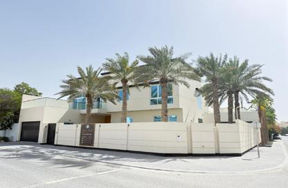 Villa - 5 - 7+ for sale in Saar - Northern Governorate Villa - 5 - 7+ for sale in Saar - Northern Governorate