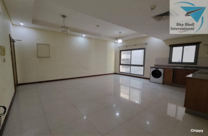 Apartment - 2 Bedrooms - 2 Bathrooms for rent in Segaya - Manama - Capital Governorate