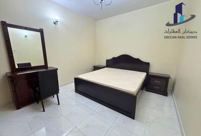 1002085 - Property Image 2