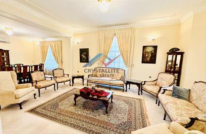Villa - 4 Bedrooms - 5 Bathrooms for rent in Um Al Hasam - Manama - Capital Governorate Villa - 4 Bedrooms - 5 Bathrooms for rent in Um Al Hasam - Manama - Capital Governorate