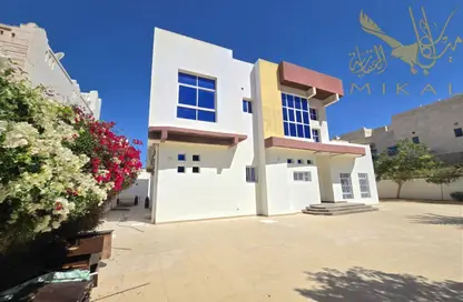 Villa - 4 Bedrooms - 4 Bathrooms for rent in Hamad Town - Northern Governorate