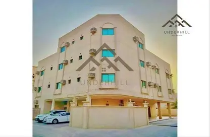 عمارة بالكامل - 8 غرف نوم - 8 حمامات للبيع في عراد - المحرق