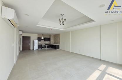 Apartment - 2 - 3 for rent in Exhibition Road - Hoora - Capital Governorate