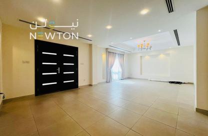 Villa - 4 Bedrooms - 4 Bathrooms for rent in Janabiya - Northern Governorate