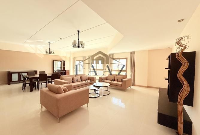993945 - Property Image 2