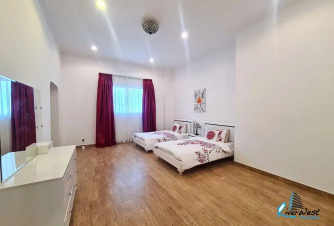 995857 - Property Image 3