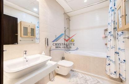 Apartment - 3 Bedrooms - 3 Bathrooms for rent in Reef Island - Capital Governorate Apartment - 3 Bedrooms - 3 Bathrooms for rent in Reef Island - Capital Governorate