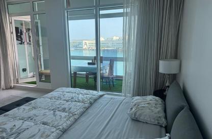 Villa - 5 Bedrooms - 5 Bathrooms for rent in Amwaj Avenue - Amwaj Islands - Muharraq Governorate