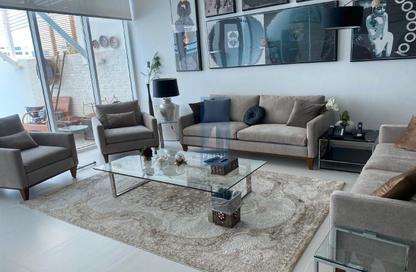 Villa - 5 Bedrooms - 5 Bathrooms for rent in Amwaj Avenue - Amwaj Islands - Muharraq Governorate