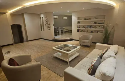 فيلا - 3 غرف نوم - 4 حمامات للبيع في جبلة حبشي - المحافظة الشمالية