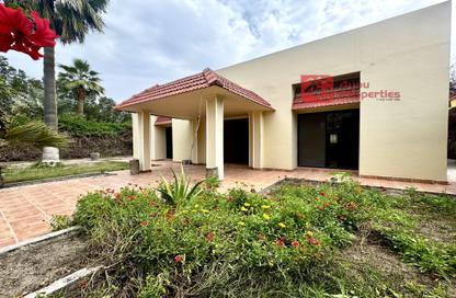 Villa - 3 Bedrooms - 2 Bathrooms for rent in Janabiya - Northern Governorate