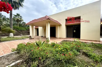 فيلا - 3 غرف نوم - 2 حمامات للايجار في الجنبية - المحافظة الشمالية