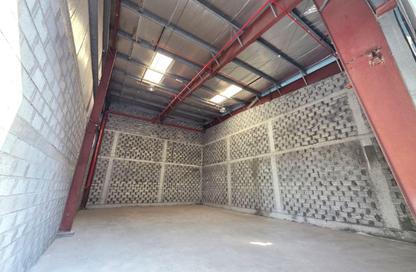 Warehouse - Studio - 1 Bathroom for rent in Hidd - Muharraq Governorate
