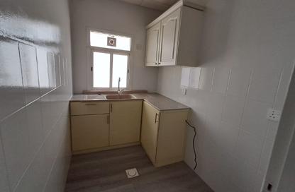 Apartment - 2 Bedrooms - 2 Bathrooms for rent in Seef - Capital Governorate