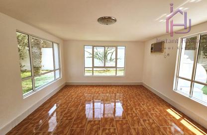 Villa - 4 Bedrooms - 4 Bathrooms for rent in Saar - Northern Governorate