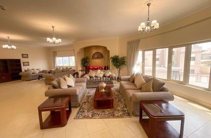 Apartment - 4 Bedrooms - 5 Bathrooms for rent in Mahooz - Manama - Capital Governorate Apartment - 4 Bedrooms - 5 Bathrooms for rent in Mahooz - Manama - Capital Governorate