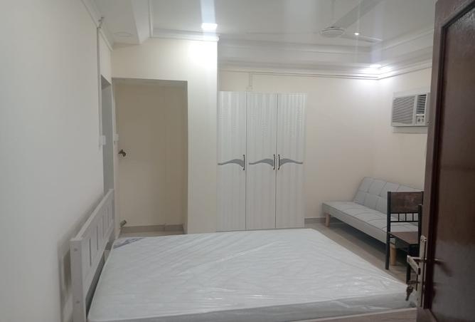 989394 - Property Image 2