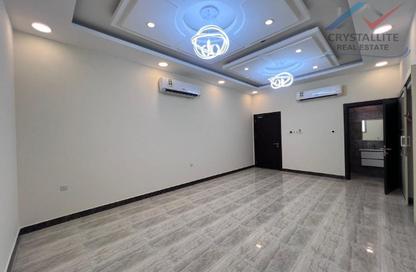 Apartment - 3 Bedrooms - 3 Bathrooms for rent in Hidd - Muharraq Governorate