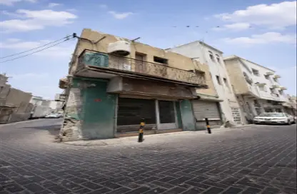 Whole Building - 4 Bedrooms - 2 Bathrooms for sale in Muharraq - Muharraq Governorate