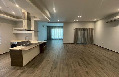 Apartment - 3 Bedrooms - 4 Bathrooms for rent in Tubli - Central Governorate