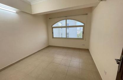 Apartment - 2 Bedrooms - 2 Bathrooms for rent in Um Al Hasam - Manama - Capital Governorate