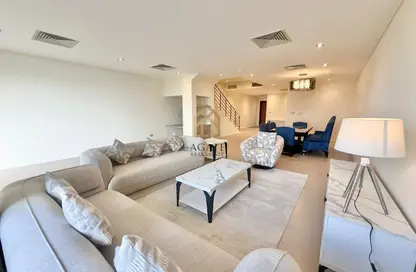 Villa - 4 Bedrooms - 6 Bathrooms for rent in Amwaj Avenue - Amwaj Islands - Muharraq Governorate Villa - 4 Bedrooms - 6 Bathrooms for rent in Amwaj Avenue - Amwaj Islands - Muharraq Governorate