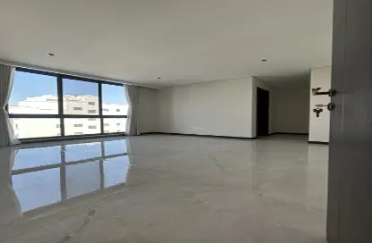 Apartment - 2 Bedrooms - 1 Bathroom for rent in Janabiya - Northern Governorate