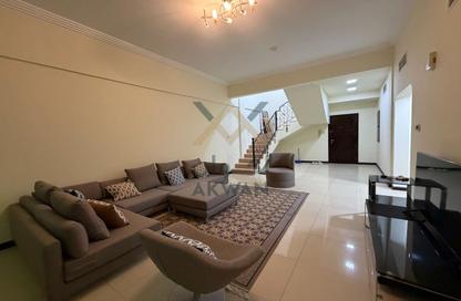 Duplex - 3 - 4 for rent in Al Juffair - Capital Governorate