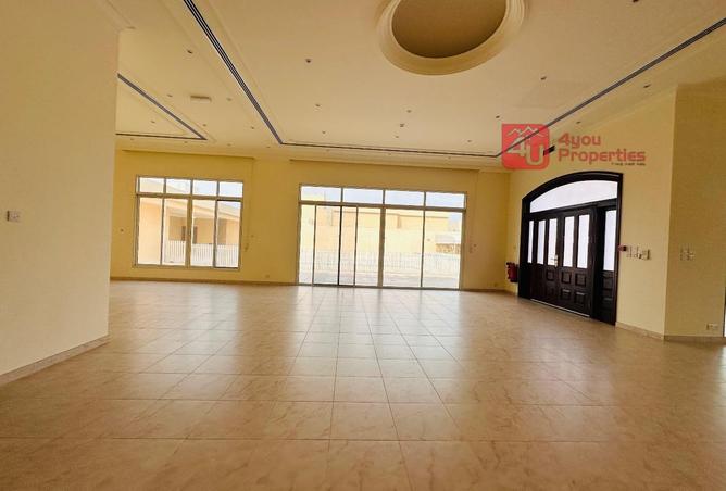 995936 - Property Image 2