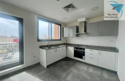 شقة - 2 غرف نوم - 3 حمامات للايجار في العدلية - المنامة - محافظة العاصمة