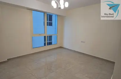Apartment - 2 Bedrooms - 2 Bathrooms for rent in Sanabis - Manama - Capital Governorate