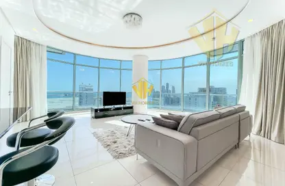 Apartment - 2 Bedrooms - 4 Bathrooms for rent in Al Juffair - Capital Governorate