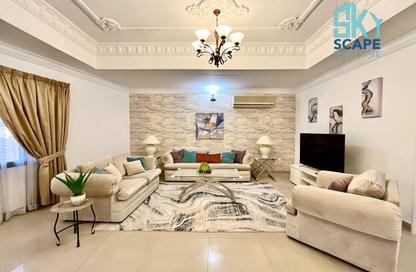 Villa - 4 Bedrooms - 5 Bathrooms for rent in Al Juffair - Capital Governorate