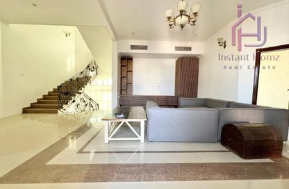 Villa - 4 Bedrooms - 5 Bathrooms for rent in Janabiya - Northern Governorate