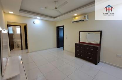 Apartment - 2 Bedrooms - 2 Bathrooms for rent in Exhibition Road - Hoora - Capital Governorate