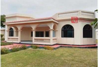 Villa - 4 - 4 for rent in Saar - Northern Governorate