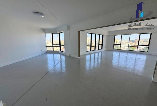 51800169 - Property Main Image