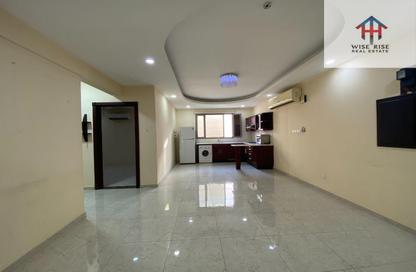 Apartment - 2 Bedrooms - 2 Bathrooms for rent in Seef - Capital Governorate
