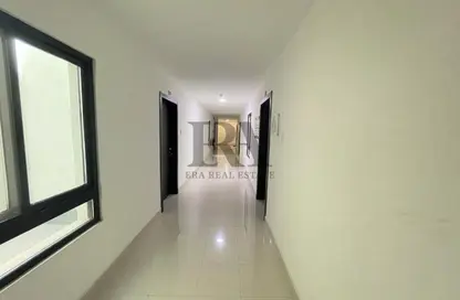 Office Space - 2 Bedrooms - 2 Bathrooms for rent in Tubli - Central Governorate