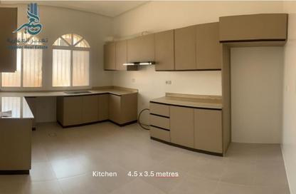 Apartment - 3 Bedrooms - 3 Bathrooms for rent in Zinj - Manama - Capital Governorate