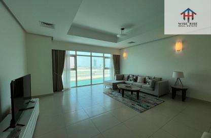 Apartment - 2 Bedrooms - 4 Bathrooms for rent in Reef Island - Capital Governorate