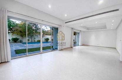 Villa - 4 Bedrooms - 5 Bathrooms for rent in Saar - Northern Governorate