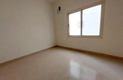 Apartment - 2 Bedrooms - 2 Bathrooms for rent in Um Al Hasam - Manama - Capital Governorate