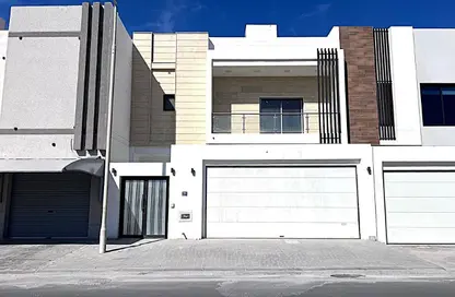 فيلا - 5 غرف نوم - 6 حمامات للايجار في البسيتين - المحرق