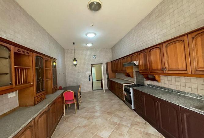 54450702 - Property Image 3