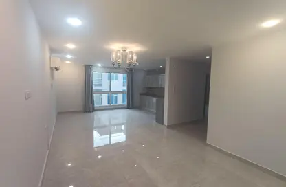 Apartment - 2 Bedrooms - 2 Bathrooms for rent in Hidd - Muharraq Governorate