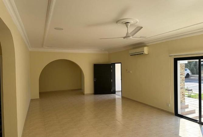 51637570 - الصورة الرئيسية للعقار