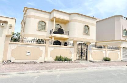 Villa - 5 Bedrooms - 5 Bathrooms for rent in Busaiteen - Muharraq Governorate
